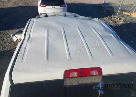 2017 Ram 2500 Laramie 4X4 6'4 Box из США, поврежденный, VIN 3C6UR5FL1HG667339